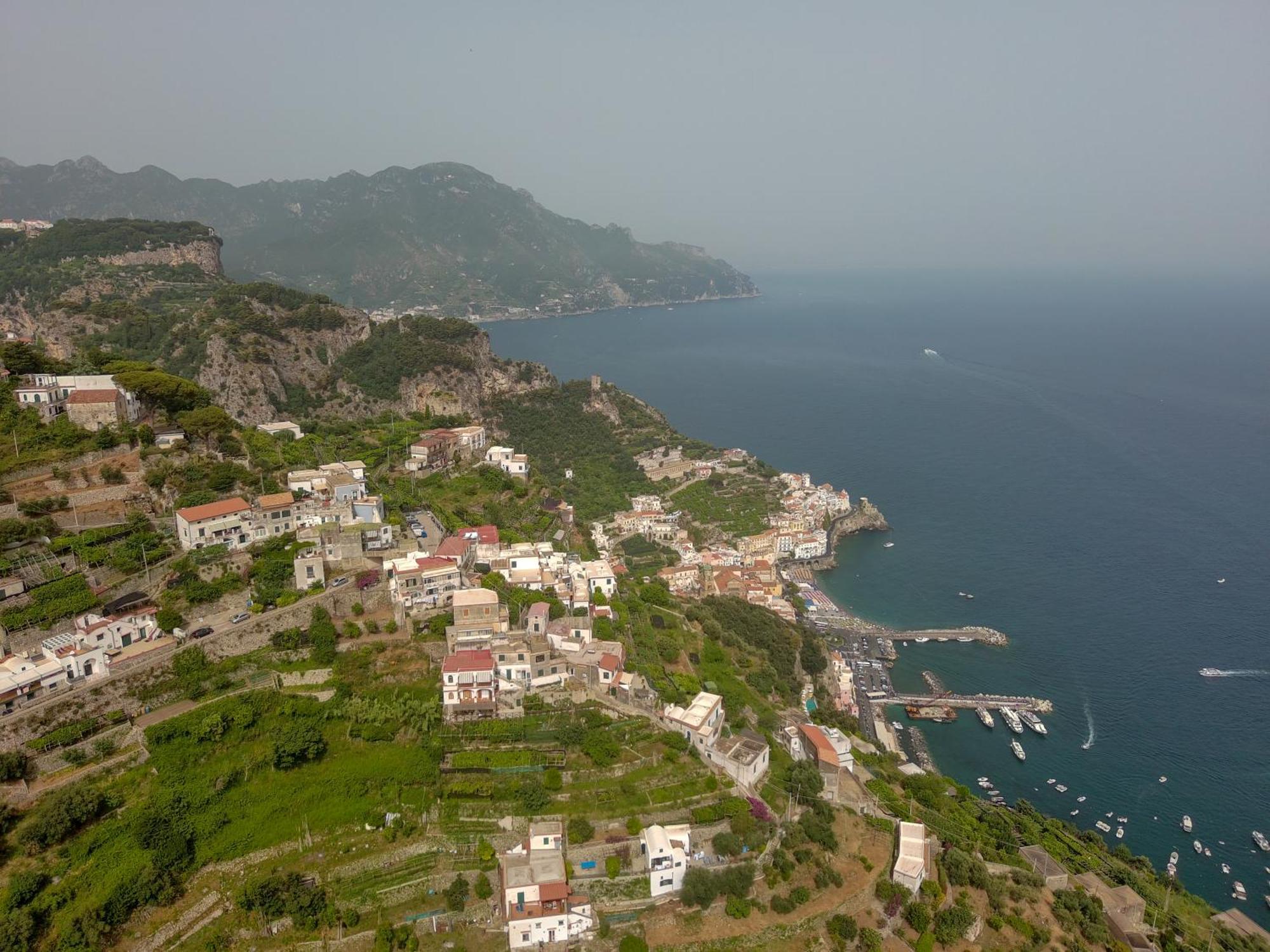 Appartement La Lucciola à Amalfi Extérieur photo
